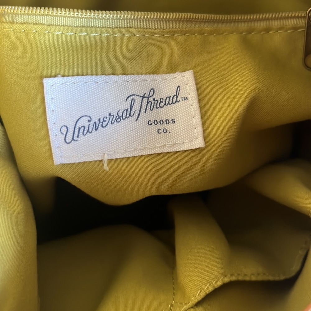 Universal Thread Purse - image 5